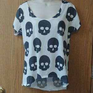 Skull Print Women's Top - Black and White
